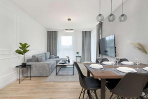Nowa Letnica Apartment with Balcony & Parking Arena Gdańsk by Noclegi Renters